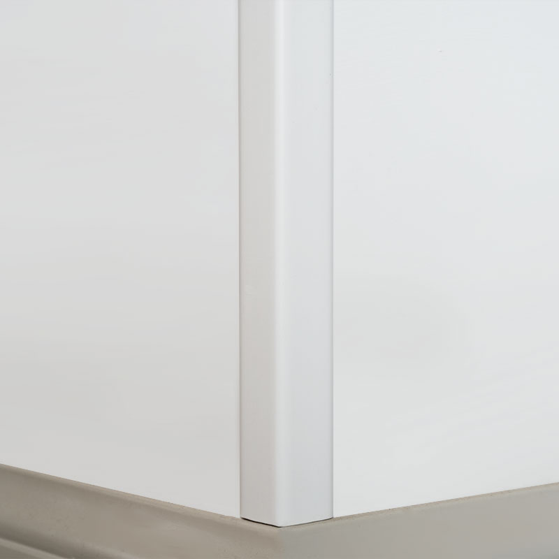 Massivt træ retvinklet (90°) overgangsstrimmel (spartelgrundet+ maling) - Hvid 1 1/9' x 1 1/9'