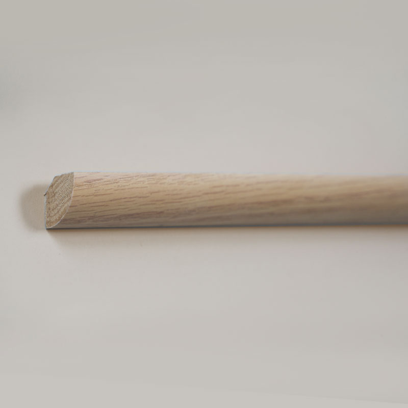 Massivt træ kvart rund støbning (omviklet med rød eg finer + maling) - Eg farve 3/5' x 3/5'