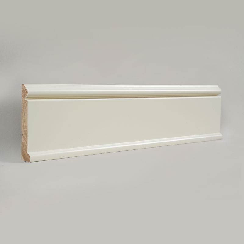 Fyrretræ fodliste (spartelgrundet og malet) - Hvid 6/7' x 3 15/16'