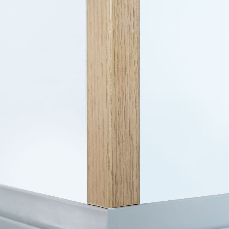 Massivt træ retvinklet (90°) overgangsliste (omviklet med rød eg finer+ maling) - Eg farve 1 1/2' x 1 1/2'