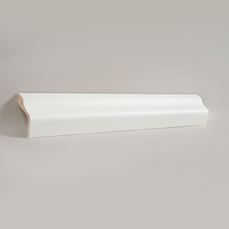 Fyrretræ fodliste (spartelgrundet + maling) - Hvid 1 1/2'x2 1/6'